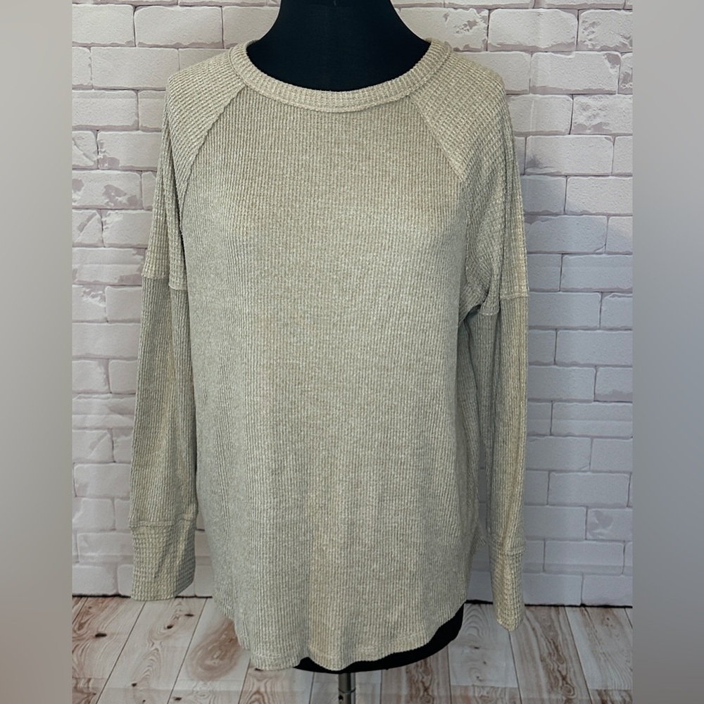 Super Soft Waffle Knit Top by SO Size Large
Lightweight business Casual Warm - Picture 3 of 6